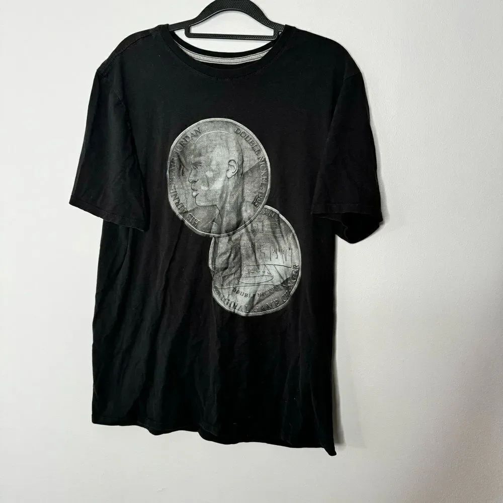 Air Jordan double coin T-shirt size large
